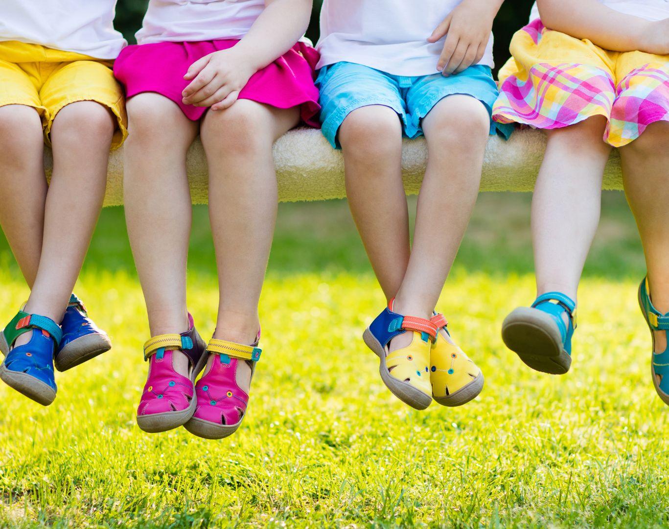 Desarrollo Infantil y Calzado Respetuoso: La Importancia de los Zapatos Adecuados para los Niños - Quokka Barefoot